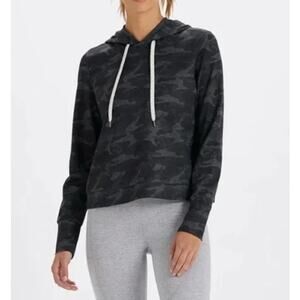 Vuori Hoodie Women's Halo Essential Camo Top Pale Grey Heather Funnel Neck Gym